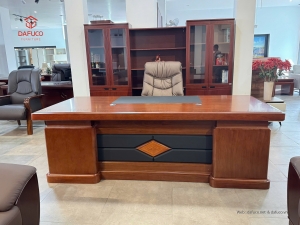 Bàn làm việc 2m4