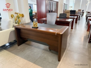 Bàn làm việc 1m6